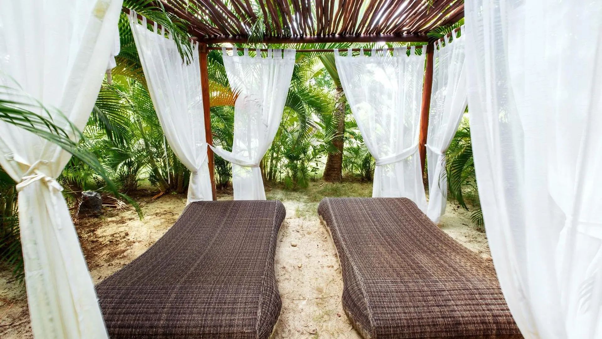Otel Ducassi Suites Rooftop Pool - Beach Club And Spa Punta Cana