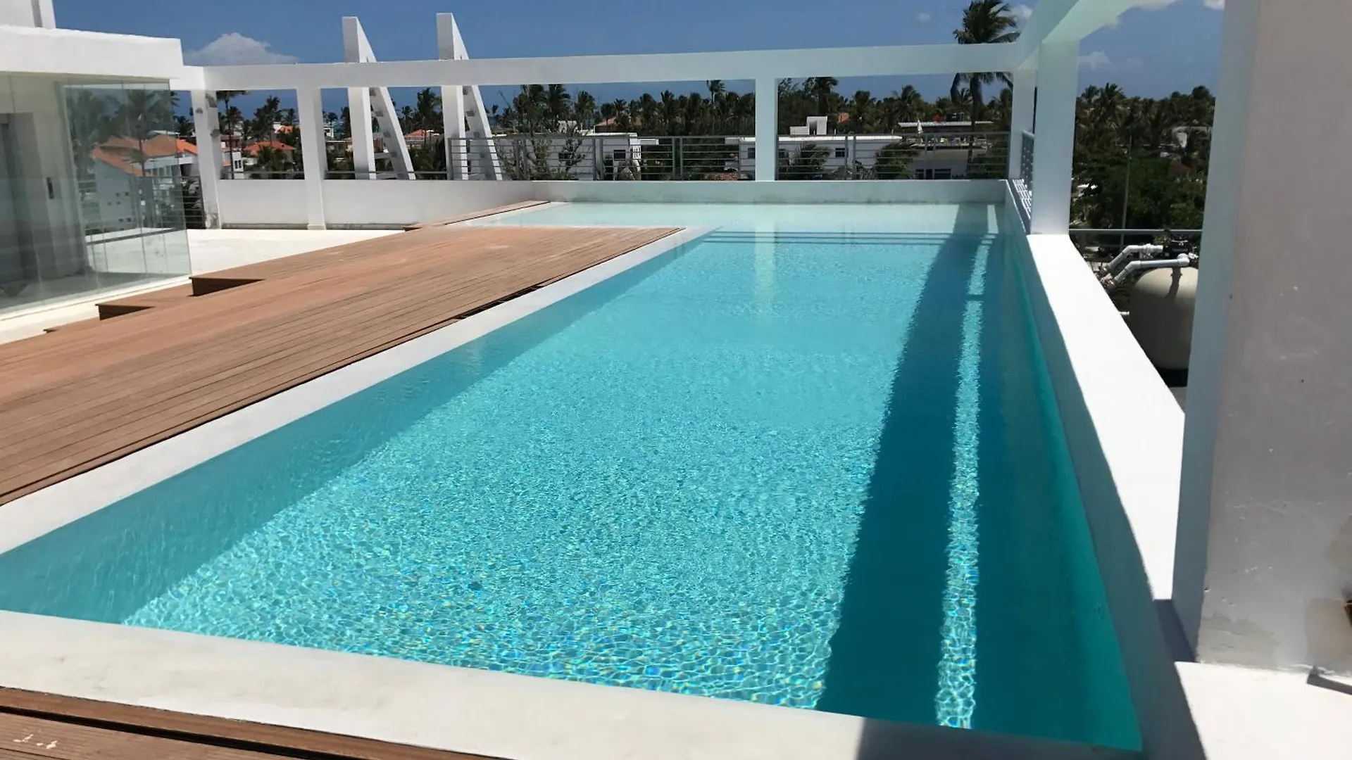Ducassi Suites Rooftop Pool - Beach Club And Spa Punta Cana Otel