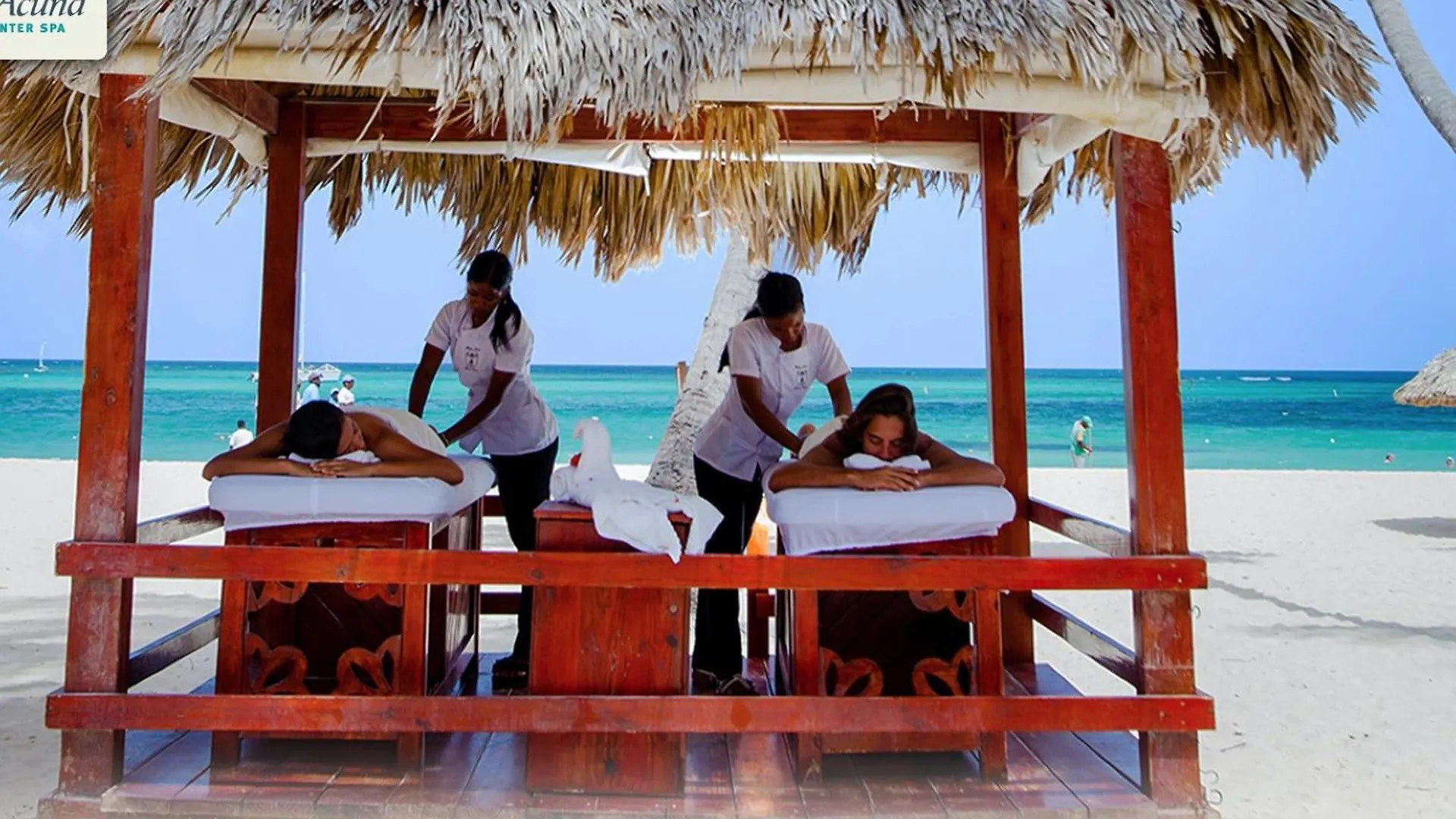 Ducassi Suites Rooftop Pool - Beach Club And Spa Punta Cana Hotel
